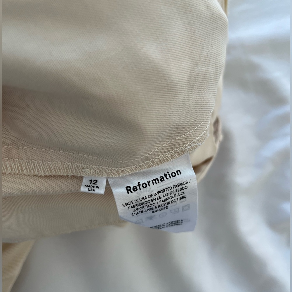 Reformation Mason Pant in Ivory - Picture 5 of 5